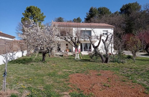 Nans-les-Pins House | LA Maison DE Papou LA Vigne