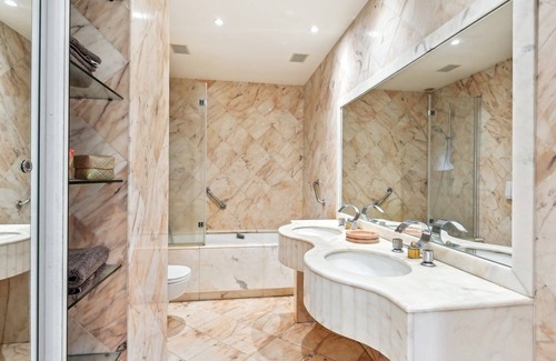 Rueil-Malmaison Villa | La Maison des Rois - With garden and Jacuzzi