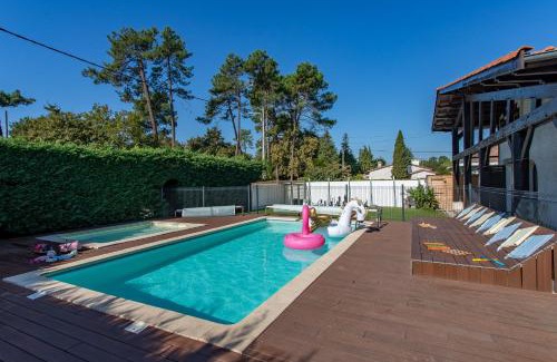 Ares House | La maison du Bonheur Arés 30 personnes avec piscines chauffées
