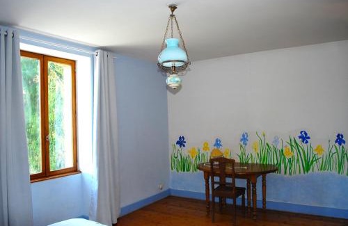 Saint-Didier-sur-Arroux House | La maison de l etang