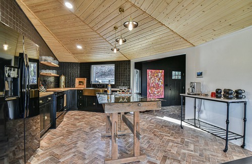Asheville House | La Maison Mirch - Luxe Design Retreat