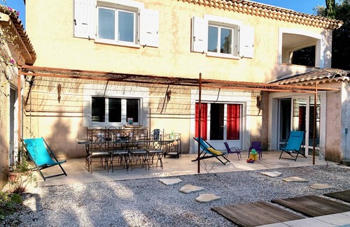 Besse-sur-Issole House | La Maison Noz, bastide with swimming pool, ideal for friends and families