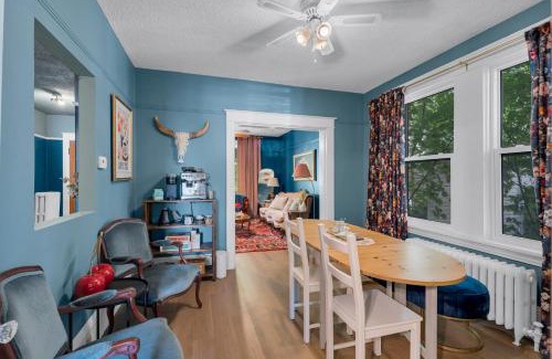 Moncton House | La Maison Victoria - Beautiful 4BR House Downtown Moncton
