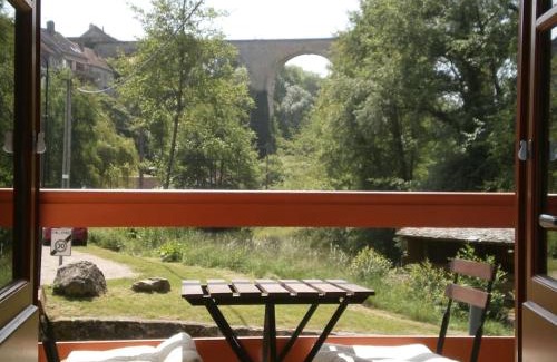 Semur-en-Auxois House | La maisonette du bateau lavoir