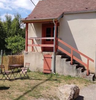 Semur-en-Auxois House | La maisonette du bateau lavoir