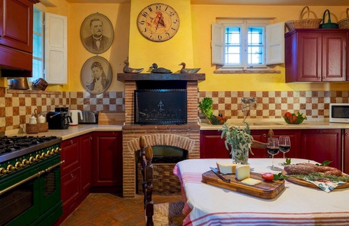 Capannori Villa | La Mandolata 12, Emma Villas