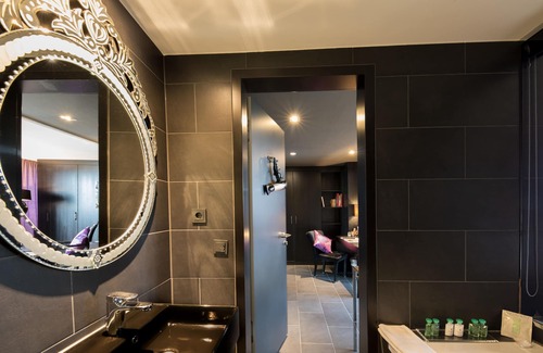 Schwabing Hotel | La Mansion Vi Vadi Hotel