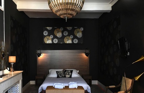 Pernes-les-Fontaines Hotel | La Margelle
