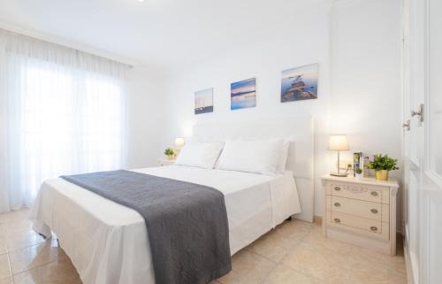 Los Cristianos Apartment | La Maricita Cristianos - Beach Front & Sea View