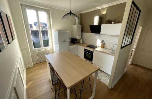 Brive-la-Gaillarde Apartment | La Marie-Louise