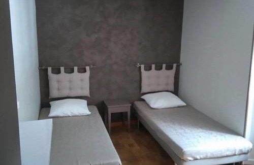 Le Bourg-d'Oisans Bed & Breakfast | La Marmotte De La Meije