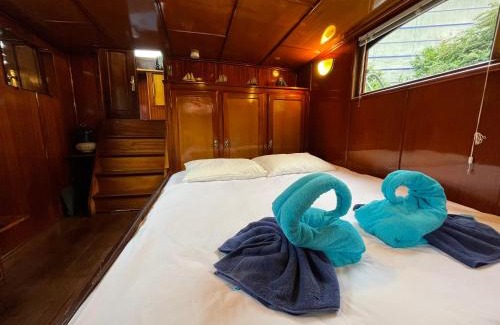 Melun Boat Rental | La Marquise