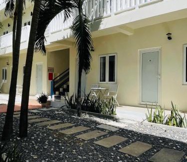 East Ham Tien Beach Hotel | La Mer Mũi Né Hotel