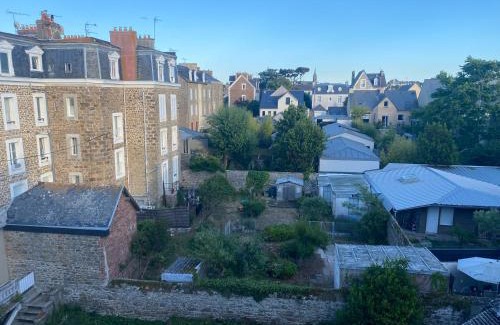 Parame Apartment | la merveille de Rochebonne 3