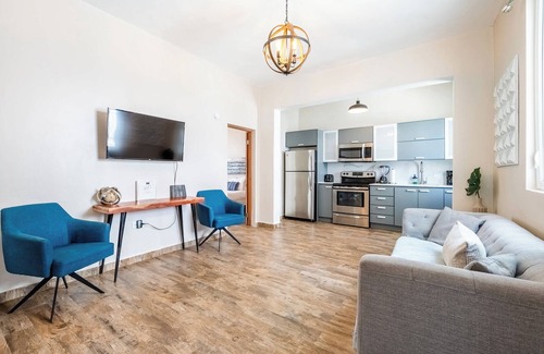 Parque Apartment | La Mona Suites 3 Bedroom Apartment