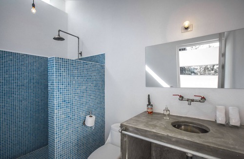Playa Guiones Bed & Breakfast | La Negra Surf Hotel & Soda