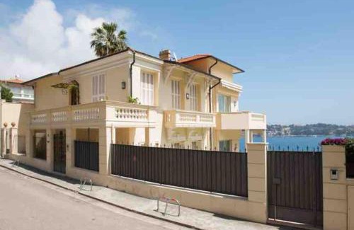 Villefranche-sur-Mer Apartment | La NONETE