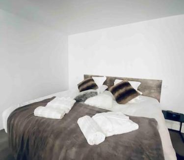 Saint-Bruno - Saint-Victor Apartment | La Nordique LE 50 Suites and SPA