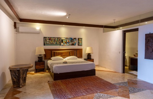 Cancun Hotel | La Palma Beachfront - Self Check In