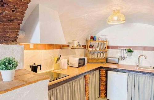 Benadalid House | La Palmera. Casa Rural con Piscina Privada