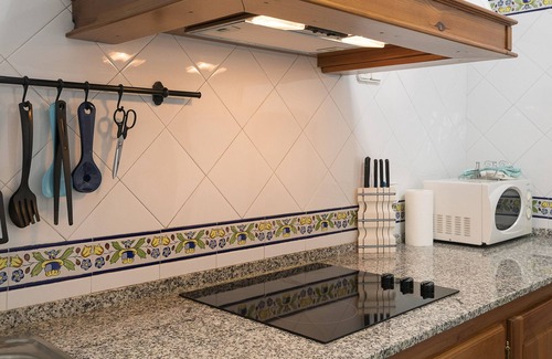 Paterna de Rivera House | LA PARRADA - Lovely apartment with free WiFi.