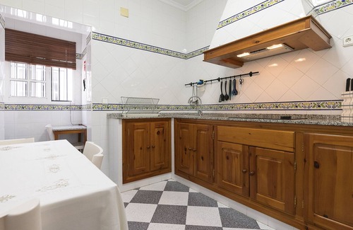 Paterna de Rivera House | LA PARRADA - Lovely apartment with free WiFi.