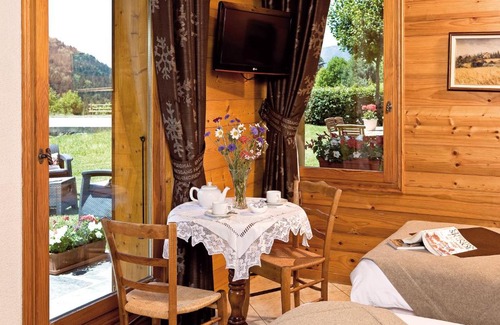 Saint-Jean-de-Sixt Bed & Breakfast | La Passerelle chambre au calme proche la Clusaz et Grand Bornand