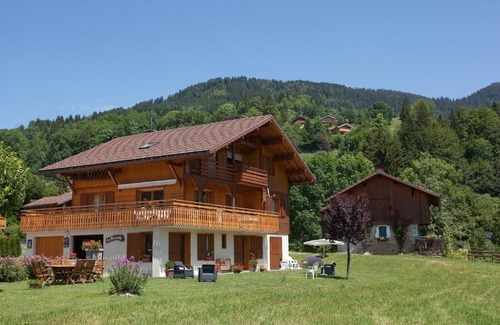 Saint-Jean-de-Sixt Bed & Breakfast | La Passerelle chambre au calme proche la Clusaz et Grand Bornand