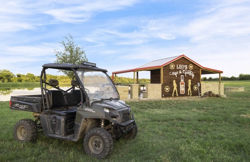 Dale Cabin | La Patrona Retreat in Austin