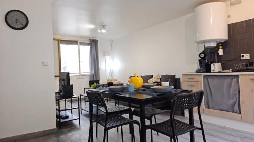 Castelnaudary Apartment | La Pause Laurag-aise l'embleur Oc Keys 27