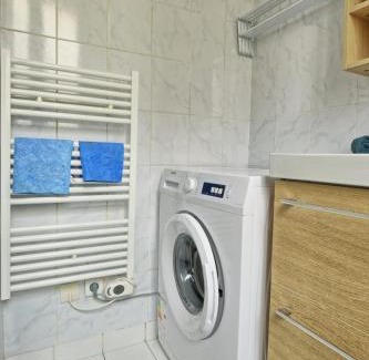 Bois Clos d'Orleans Apartment | La Pause Sous Bois Calme & Paris