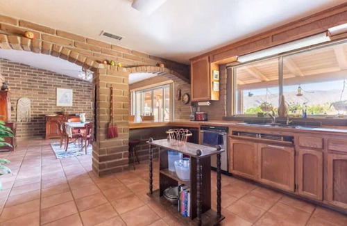 Borrego Springs House | La Paz - Adobe desert home on 6 acres, hot tub, cowboy pool, hiking