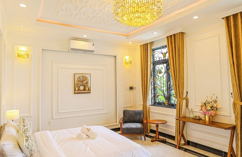 Hue House | La Peace Home