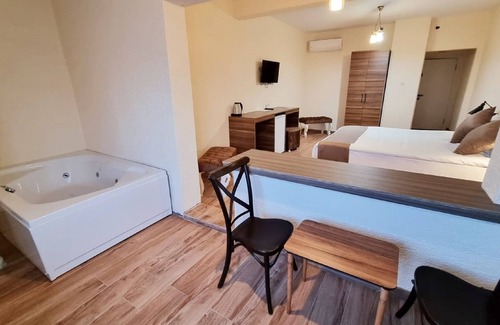 Kucukcekmece Hotel | La Pearl Konaklama
