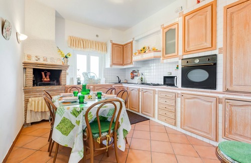 Rocca di Papa House | "La Peonia" Appartamento in Villa a Rocca di Papa con Giardino
