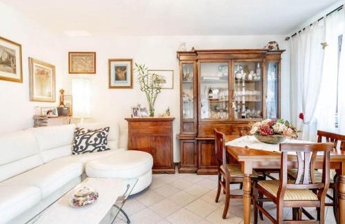 Camaiore Boat Rental | La Pergola Comfortable holiday residence
