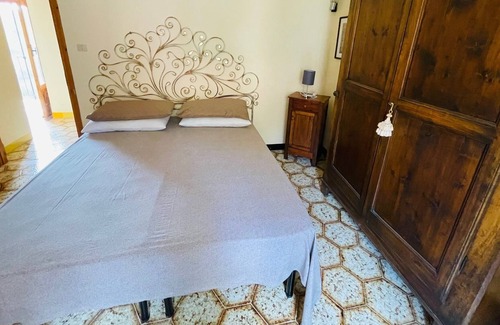 Orbregno House | La Pergola Stone House in Orbregno