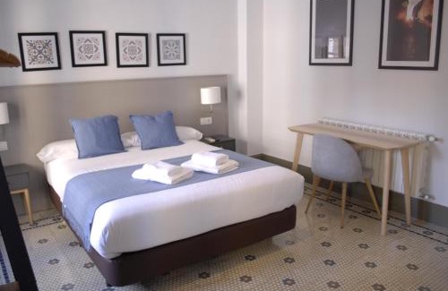 Centro - Sagrario Hotel | La Perla Granada Suites