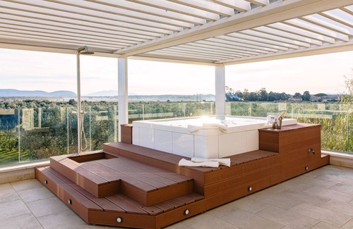 San Vincenzo Villa | La Perla tra gli Ulivi 12, Emma Villas