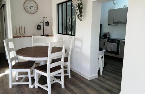 Eyguieres House | La perle des Alpilles Résidence les MYRTILLES