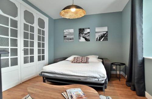 Cancale Apartment | La Perlezen - Appt pour 4 à 100m de la plage