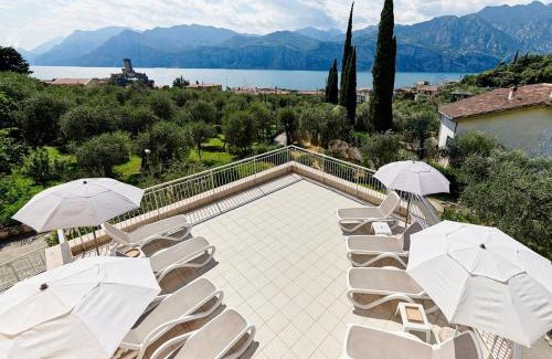 Malcesine Apartment | La Pervinca Apartments