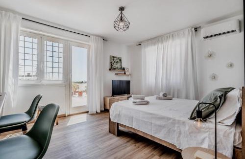 Quartiere XXVII Primavalle Apartment | La Petit Maison
