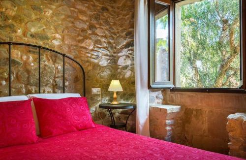 Cruilles House | 'La Petita' Cruilles Costa Brava Chic Welcoming Cottage Medieval Village