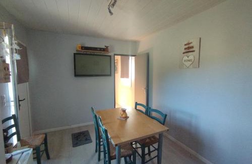 Gaujac House | La Petite Maison dans la Vigne