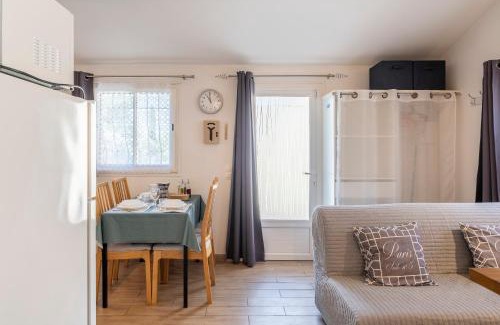 Bedoin Apartment | La Petite Maison