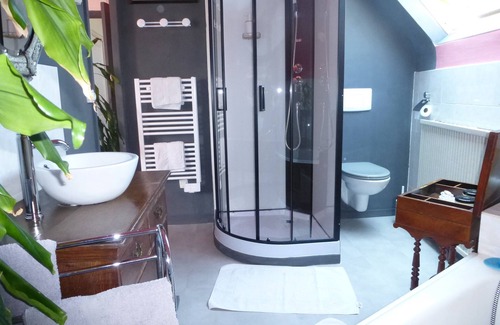 Amboise House | La Petite Vigne
