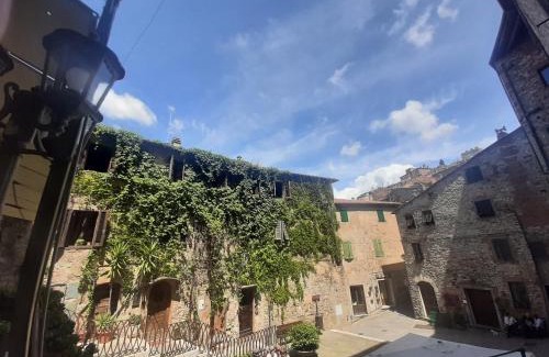 Campiglia Marittima Bed & Breakfast | La Piazzetta Toscana B&B