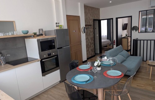 Montlucon Apartment | La Piscine - Villa Valmy - Hypercentre - Railway station