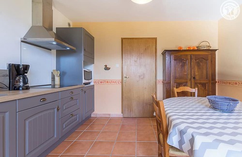 Clery House | LA PLANTAZ - CLERY - Gîte